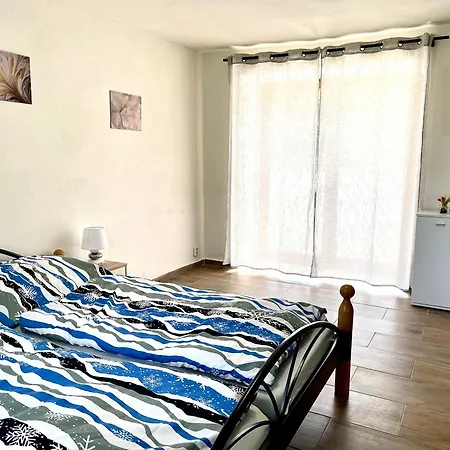 U Parku, Nová Ves